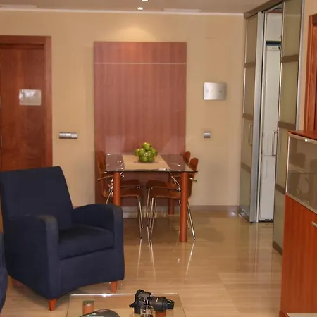 Aparthotel Arago565 2*